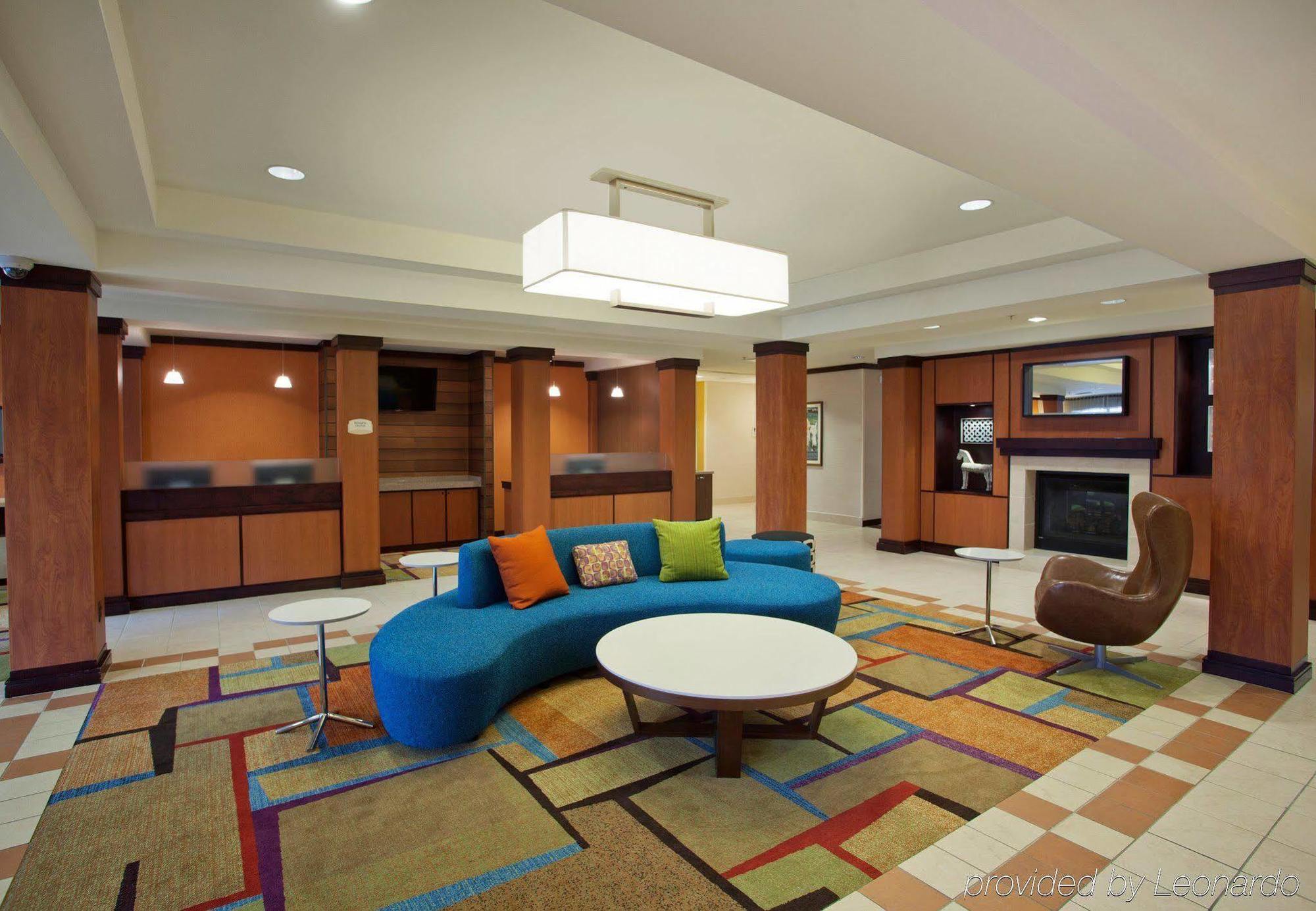 Fairfield Inn & Suites By Marriott Detroit Metro Airport Romulus Exterior photo